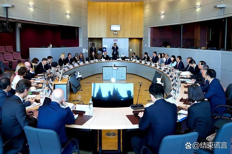 中欧贸易谈判紧要关头 德国汽车工厂的无声注视